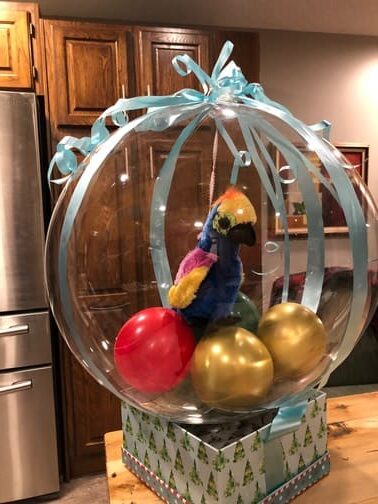 parrot_balloon
